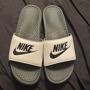 Mens benassi slide size 13!